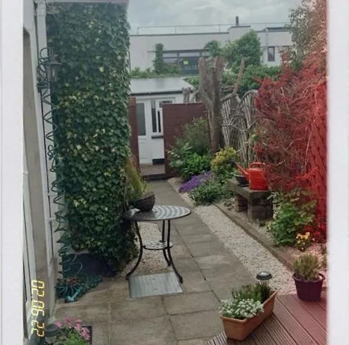 Donnybrook Hall בית הארחה