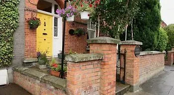 Donnybrook Hall Guest house