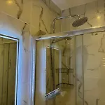 Konukevi Donnybrook Hall 3*