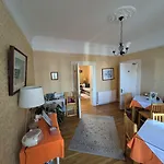 Donnybrook Hall Konukevi 3*