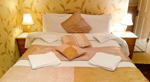 Donnybrook Hall Pensjonat 3*