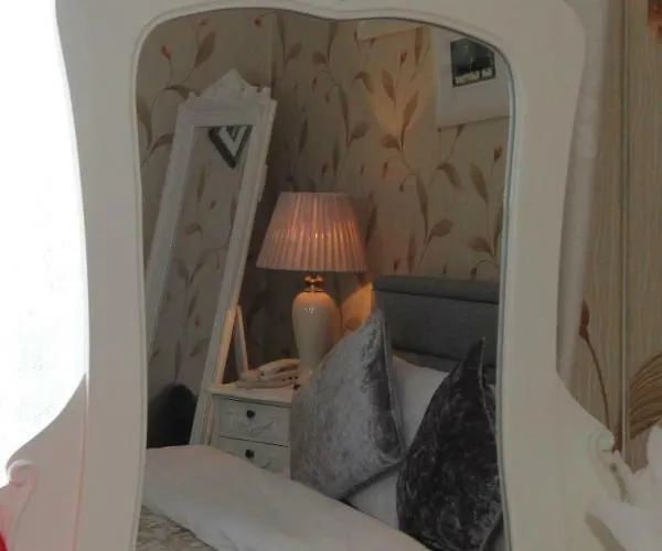 多尼布鲁克酒店 3*