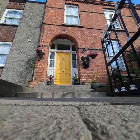 Guest house Donnybrook Hall