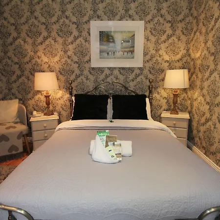 Donnybrook Hall Гостевой дом Дублин