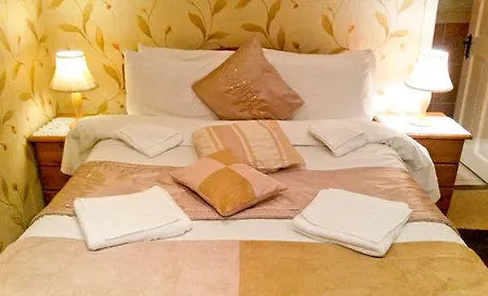 Donnybrook Hall Гостевой дом 3*