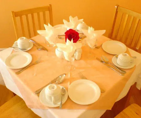 Donnybrook Hall Гостевой дом 3*