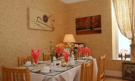 Donnybrook Hall Гостевой дом