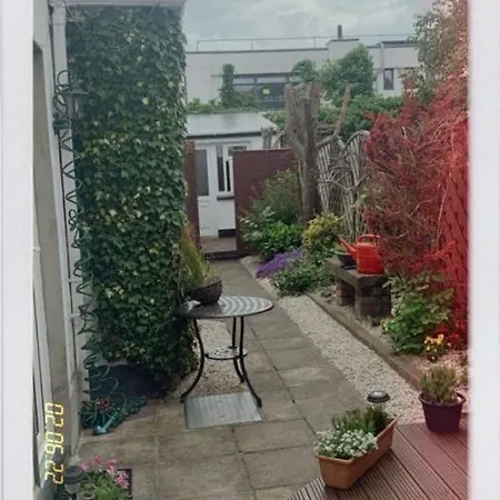 Donnybrook Hall Penzion