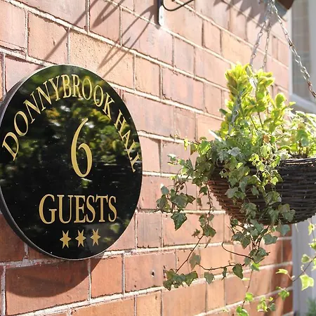 Penzion Donnybrook Hall 3*